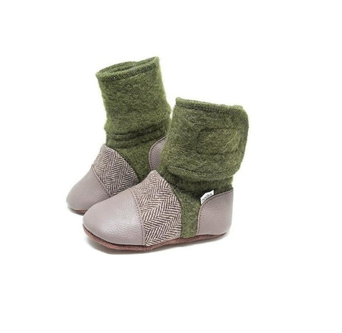 Nooks Design Booties Green/Brown with Tweed - Newborn - YesWellness.com